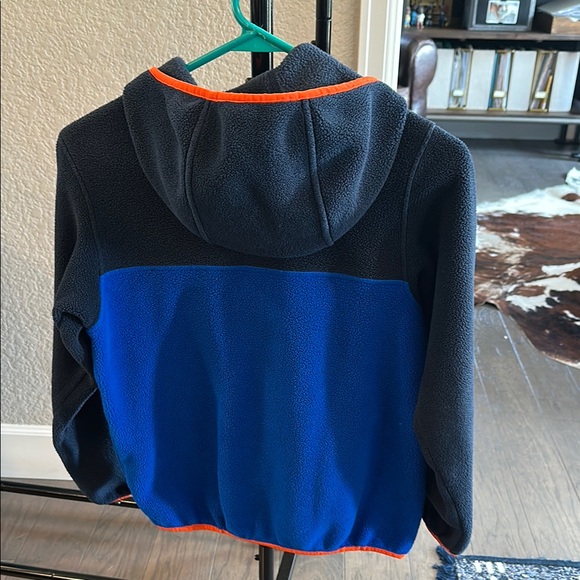 Patagonia Blue and Black Fleece Hoodie - Picture 4 of 4